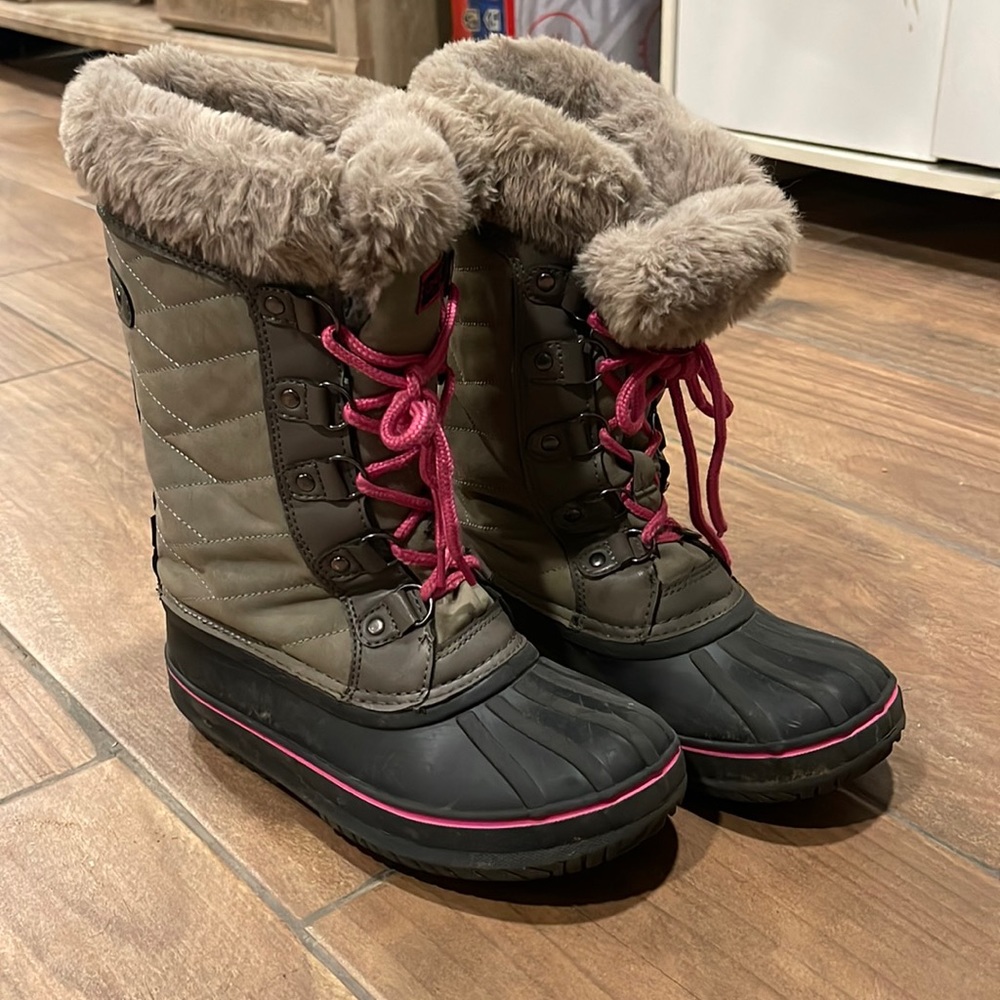 Girls London fog winter boots